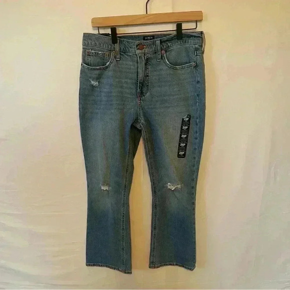 NWT J. Crew Mid-Rise Flare Crop Jeans Size 28P - Picture 1 of 2